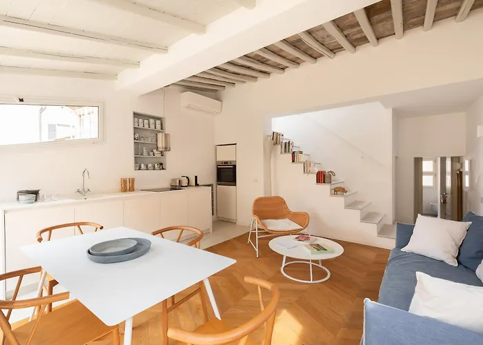 Casa Cupola, Burghesius Homes *